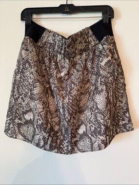 BANANA REPUBLIC Snake Print A-Line Mini Skirt | Stretch Waist